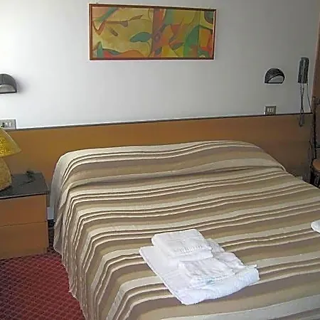 Niagara Hotel Rímini